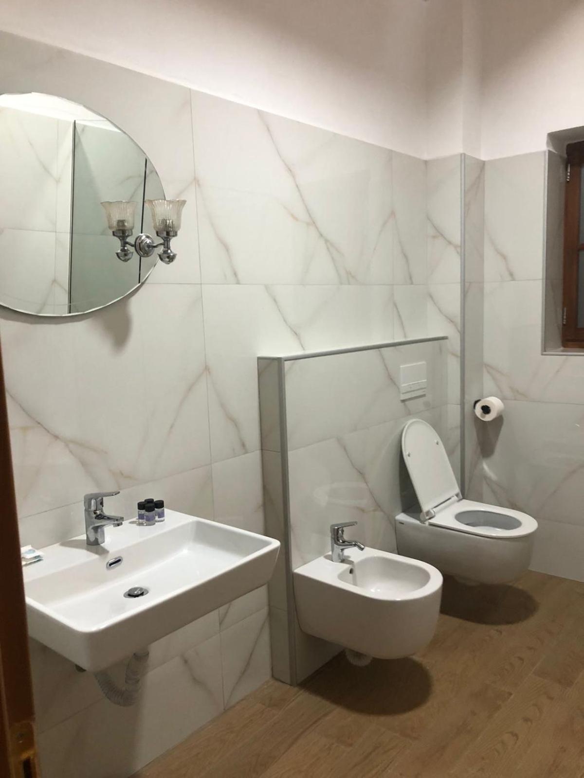 Hotel Kaso Ervehe Përmet Екстериор снимка