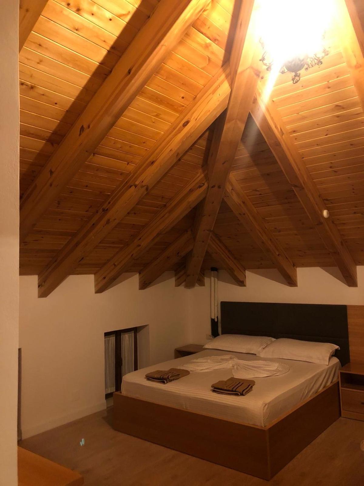 Hotel Kaso Ervehe Përmet Екстериор снимка